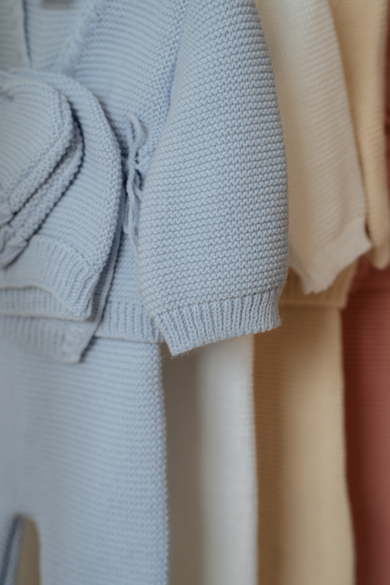 ensemble naissance en maille – 3 pièces